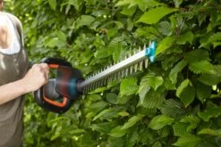 GARDENA Accu Heggenschaar ComfortCut 60/18V P4A Solo 7 GARDENA Accu Heggenschaar ComfortCut 60/18V P4A Solo -Kettler Tuinieren Winkel gardena accu heggenschaar comfortcut 60 18v p4a solo 1500x1000 640af31d43994 l