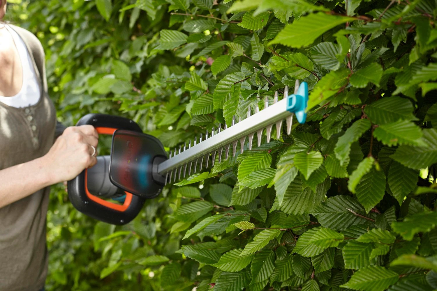 GARDENA Accu Heggenschaar ComfortCut 60/18V P4A Solo 4 GARDENA Accu Heggenschaar ComfortCut 60/18V P4A Solo - Afbeelding 4